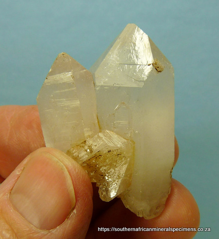 20 quartz crystals of medium to high quality