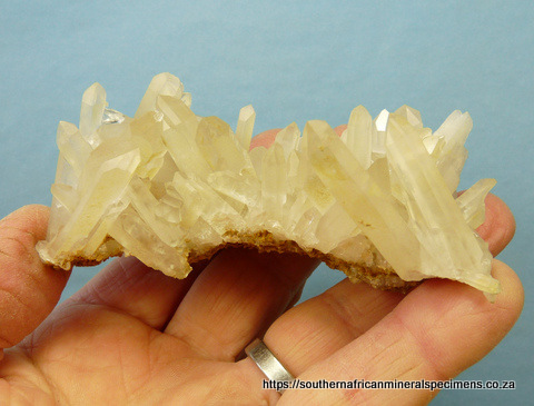 Quartz crystal specimen Quartz crystal specimen